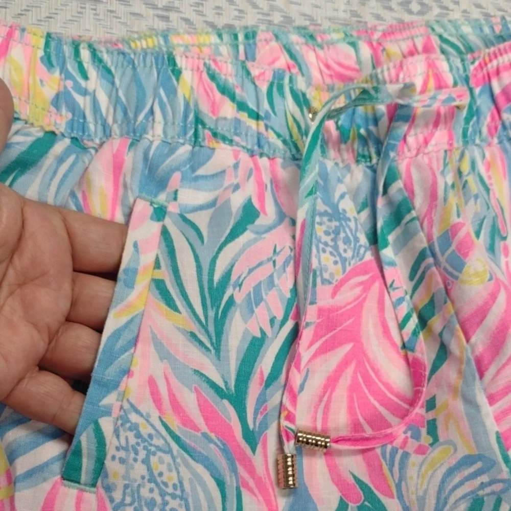 Lilly Pulitzer 100% linen Pink and Blue Tropical Pants - Picture 14 of 16